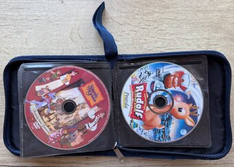 DEJA zipsový modrý obal na 24 CD/DVD+zadarmo za 7€ - 8