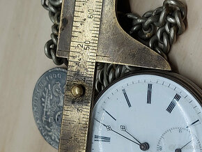 Predám Funkčné vreckové hodinky cylindre quatre rubis s reti - 8