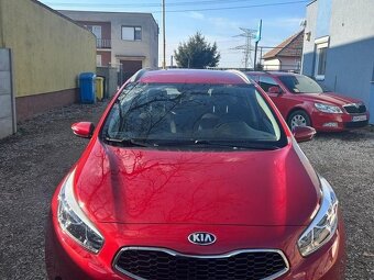 KIA Cee’d Sporty Wagon Combi 94kw Manuál - 8