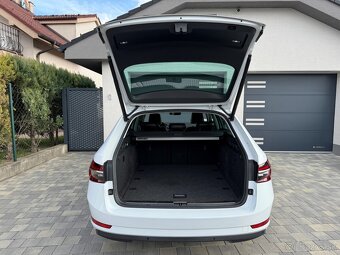 Škoda Superb Combi 2.0 TDI DSG SCR Premium Edition - 8