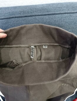 NOVE Guess 2x khaki zlata teplakova suprava - 8