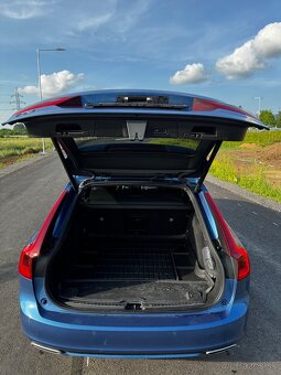 Volvo v 90 - 8