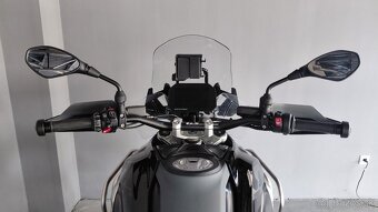 BMW R 1300GS TRIPLE BLACK - 8
