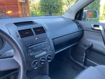 Volkswagen Polo 1.2 r. 2004 - 8
