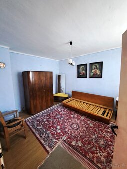 Na predaj 2 rodinné domy -Alekšince len 13km NR - 8