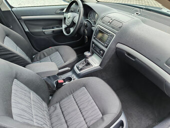 Škoda Octavia Combi TDI DSG 2012 Elegance - 8