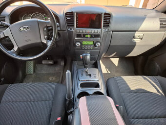 KIA SORENTO 2,5 diesel 4x4 AUTOMAT - 8