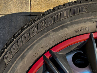 Sada 16" plechových diskov (s puklicami a pneu) - 8