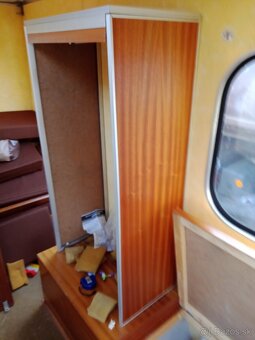 Karavan , prívesný vozík - 8