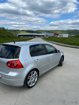 Volkswagen Golf 1.9 TDi - 8