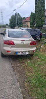 Mazda 3 - 8