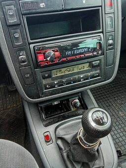 Sharan 1896/85kw rok výroby 8/2003 - 8
