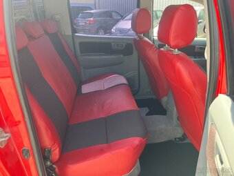 Toyota hilux 2,5 - 8