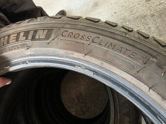 Celorocne pneumatiky 235/45 r18 dot2023 - 8