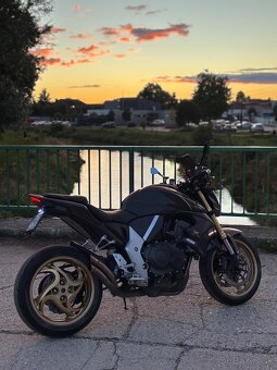 Honda cb1000r 2012 - 8