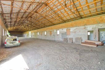 Na predaj poľnohospodársky objekt s pozemkom o výmere 32 875 - 8