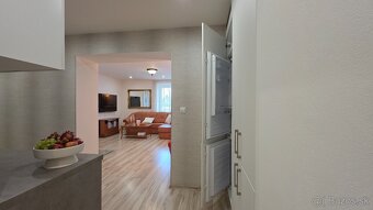 ⌂ Predaj trojizbový byt 68m2/ staré sídlisko Prievidza - 8