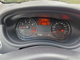Renault Clio - 8