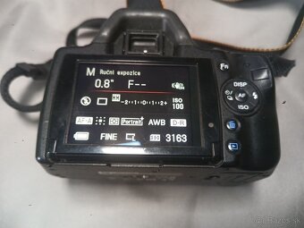 Sony Alpha A390 - 8