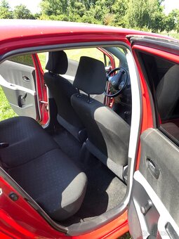 Toyota Yaris 1.0 VVTi - 8