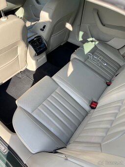 Škoda Superb Combi 2.0 TDI Style DSG - 8