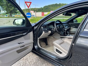 Bmw 740xd - 8