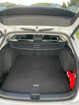 Volkswagen Golf 8 Variant 2,0TDI 2021 - 8