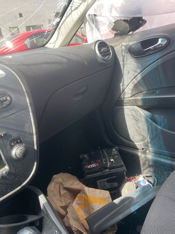 Rozpredám Seat Leon 1.9tdi 77kw - 8