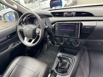 Toyota Hilux DC 2.4 I D-4D Live - 8