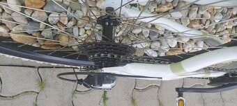 Detský / Dievčenský / Dámsky horský bicykel CUBE 260 - 8