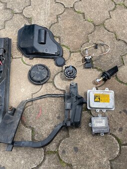 BMW e60 Zadný naraznik kryt motora svetlo bixenon - 8