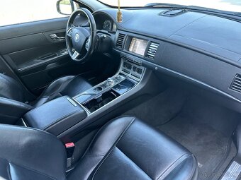 Jaguar XF 2.2D Premium Luxury 140kw 8st.AT - 8
