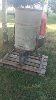 Predám drvič sena / srotovnik sena - 8