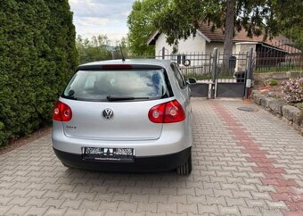 Volkswagen Golf 1,4i klima , Dobrý stav benzín manuál 55 kw - 8