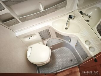 Tabbert 560 - podélné postele, TOP karavan - 8