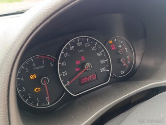 Suzuki SX4 - 8