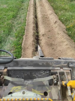 Ryhovanie ,drazkovanie trencher -pripojky vody ,elektriky - 8