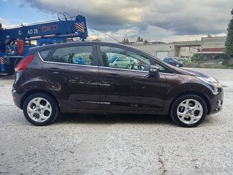 Ford fiesta 1.25 benzín titanium - 8