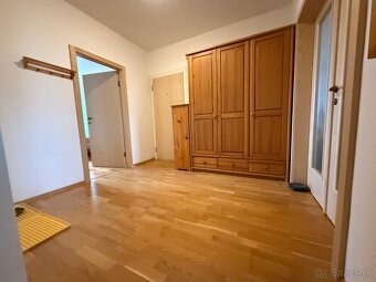 zariadená izba  v 3i byte – Solinky - 8