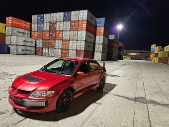 Mitsubishi Lancer Evo 8 - 8