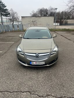 Opel INSIGNIA SPORTS TOURER SW 2.0 CDTi 120 kW - 8