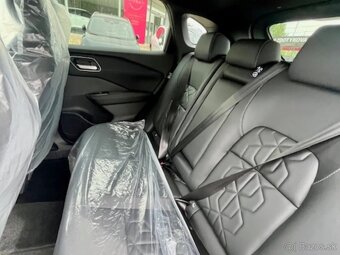 Nový Nissan Qashqai 1.3 DIG-T MHEV X-Tronic Tekna+Bose - 8