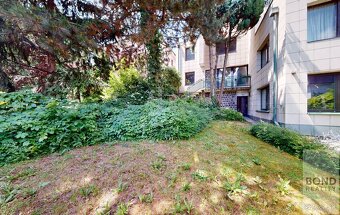 Jedinečná investičná príležitosť na Hradnom kopci. Luxusný r - 8