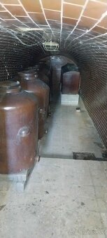 PREDAJ _podzemná pivnica, obec Banka (pri Piešťanoch) - 8