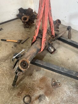 Predna naprava Zetor - 8