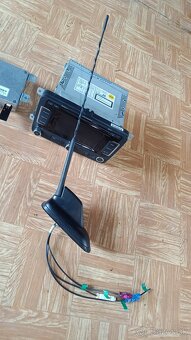 Škoda amundsen RNS310 rádio s navigáciou bluetooth jednotka - 8
