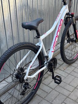 Dámsky horský bicykel Vedora Miss 700 29” ružovo-biely - 8