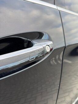 Mercedes Benz E350 CGI 215 kW AMG FULL VÝBAVA Webasto Night - 8