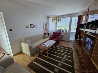 Na predaj slnečný rekonštruovaný 2,5 i byt,u.Západná,Trenčín - 8