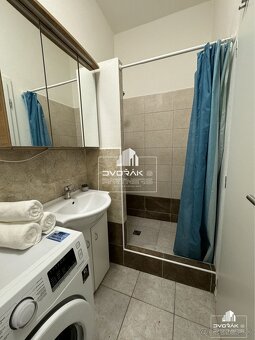 EXKLUZÍVNE Kompletne zariadený 2-izbový byt s parkovacím mi - 8
